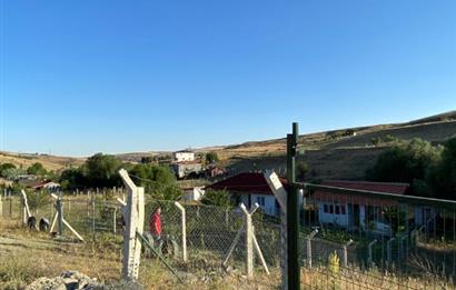 ÇANKAYA TOHUMLAR MAH. ANA YOLA CEPHE SATILIK HİSSELİ 1000M2
