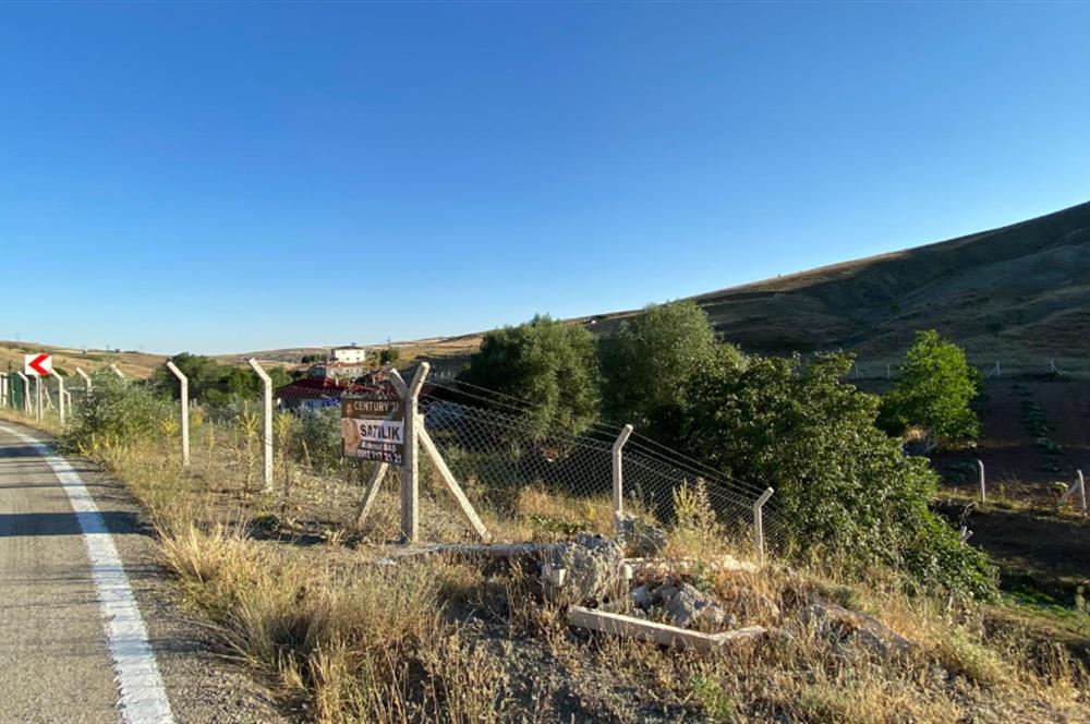ÇANKAYA TOHUMLAR MAH. ANA YOLA CEPHE SATILIK HİSSELİ 1000M2