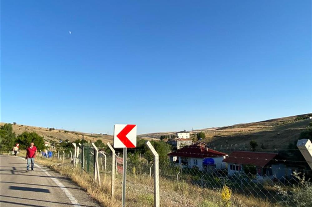ÇANKAYA TOHUMLAR MAH. ANA YOLA CEPHE SATILIK HİSSELİ 1000M2
