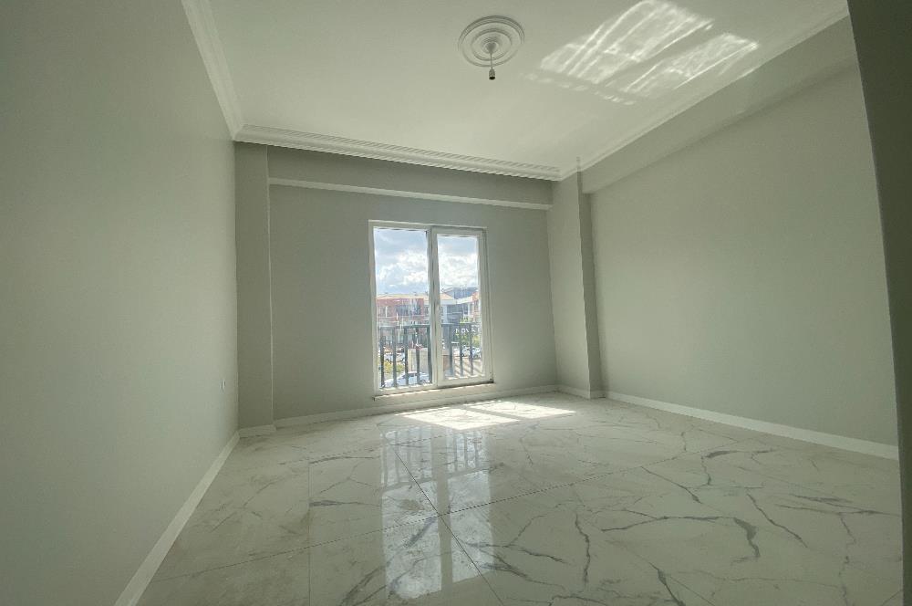 C21 İZ MEHMET ÇAKAR'DAN SİTE İÇİ SIFIR KİRALIK ARA KAT DAİRE..
