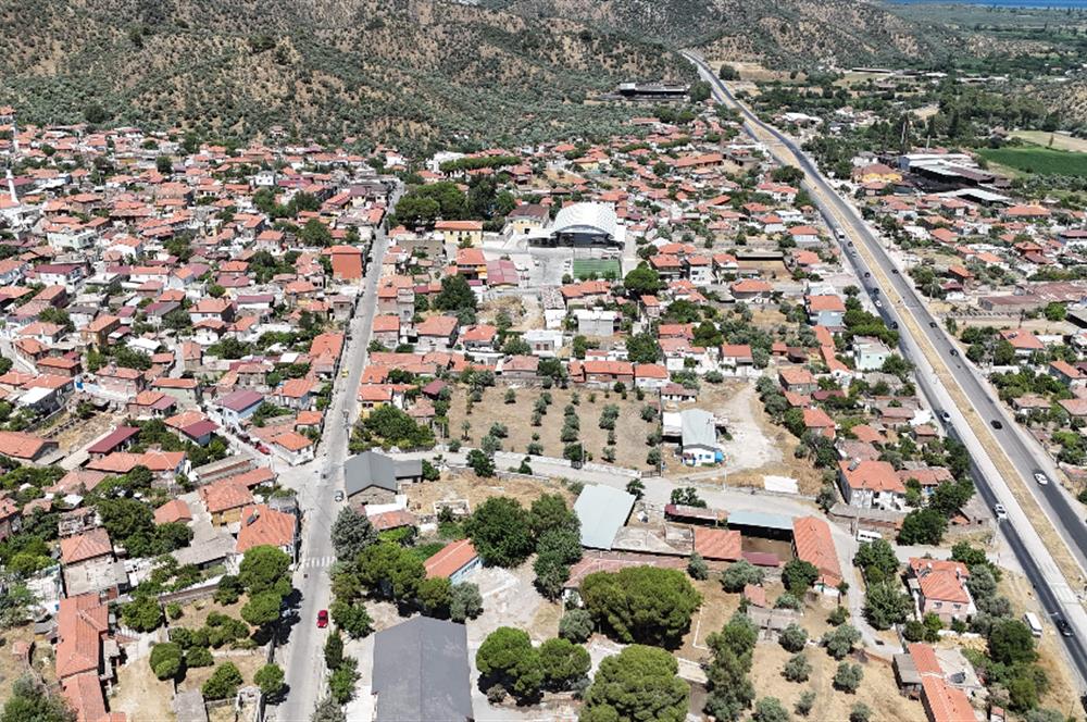 Milas Bafa 1369 m2 Arazi İçinde Kargır Zeytinyağı Fabrikası