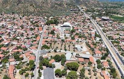 Milas Bafa 1369 m2 Arazi İçinde Kargır Zeytinyağı Fabrikası