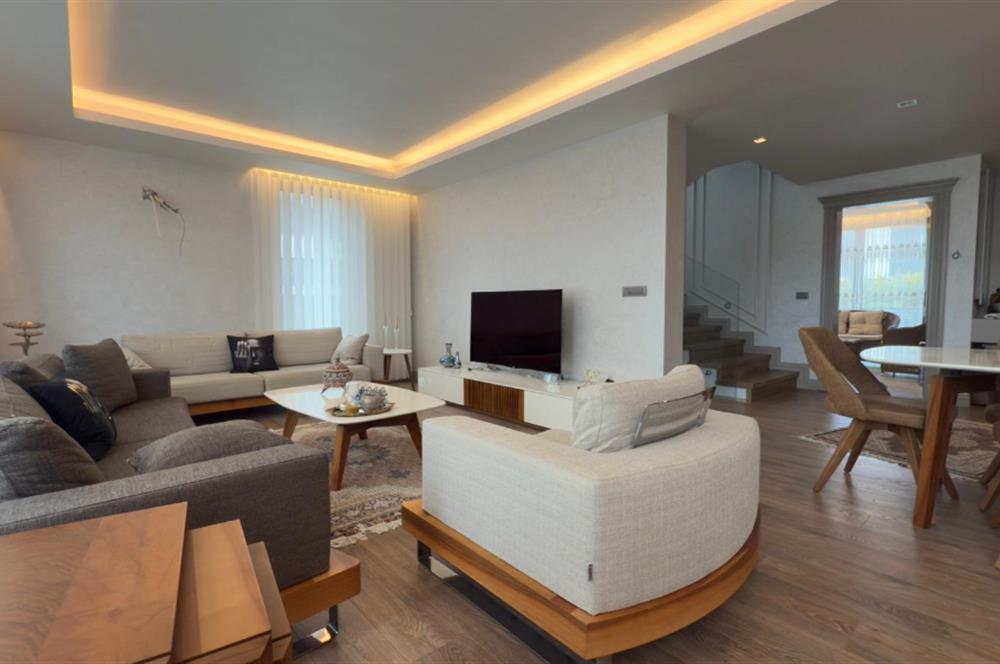 FEMA GARDEN SİTESİNDE FULL EŞYALI 3+1 ÇATI DUBLEKS