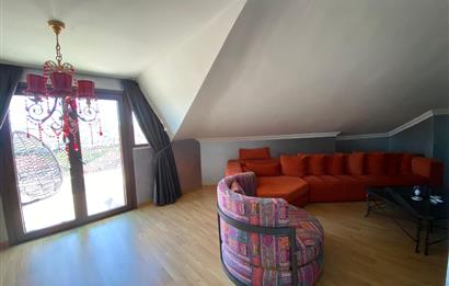 Zekeriyaköy Merkezde Butik Sitede 7+1 Satılık Müstakil Villa