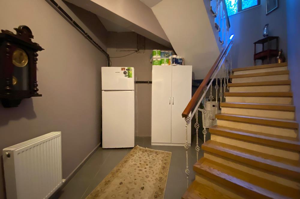 Zekeriyaköy Merkezde Butik Sitede 7+1 Satılık Müstakil Villa