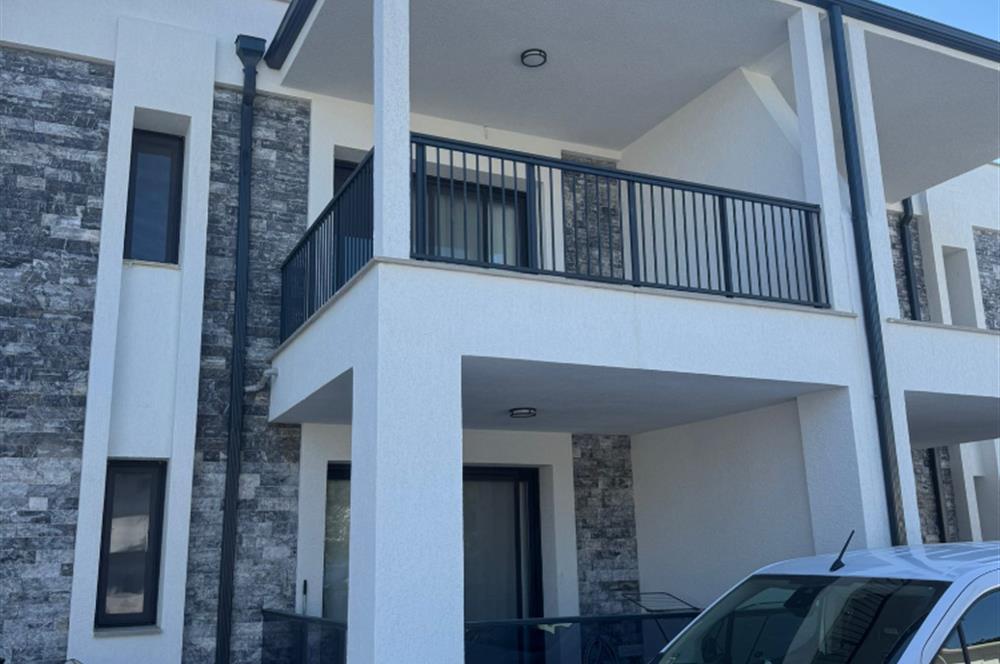 Yahşi Denize 50 mt Kiralık 3+1 