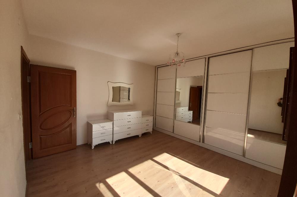 SAKARYA ARİFİYE ADLİYE’DE SATILIK MÜSTAKİL EV VE ARSASI 