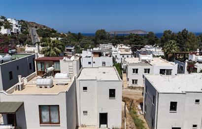 Gümüşlük Çukurbük Halk Plajına 500m Yürüme Yakınlığında Müstakil Havuzlu Yeni Dubleks 3+1 Villa