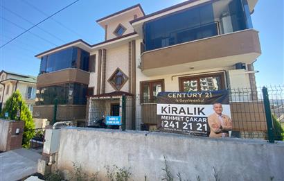 C21 İZ MEHMET ÇAKAR'DAN SERDİVAN'DA KİRALIK ARAKAT DAİRE
