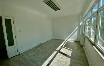 ŞİŞLİ ELMADAĞ CADDE ÜZERİ TABELA DEĞERİ YÜKSEK İRALIK OFİS