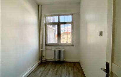 ŞİŞLİ ELMADAĞ CADDE ÜZERİ TABELA DEĞERİ YÜKSEK İRALIK OFİS