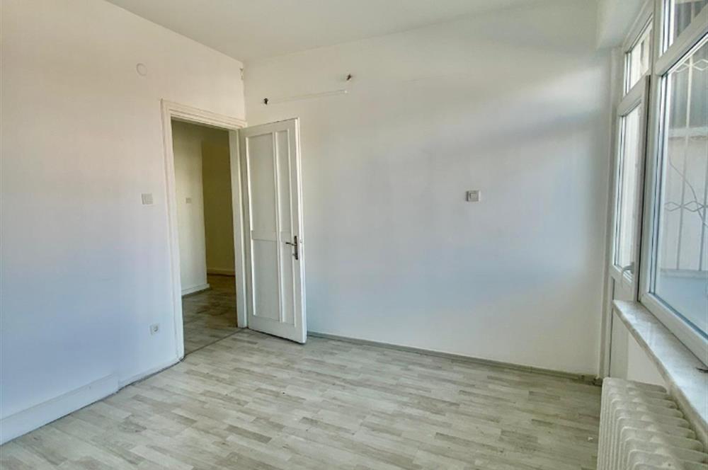 ŞİŞLİ ELMADAĞ CADDE ÜZERİ TABELA DEĞERİ YÜKSEK İRALIK OFİS