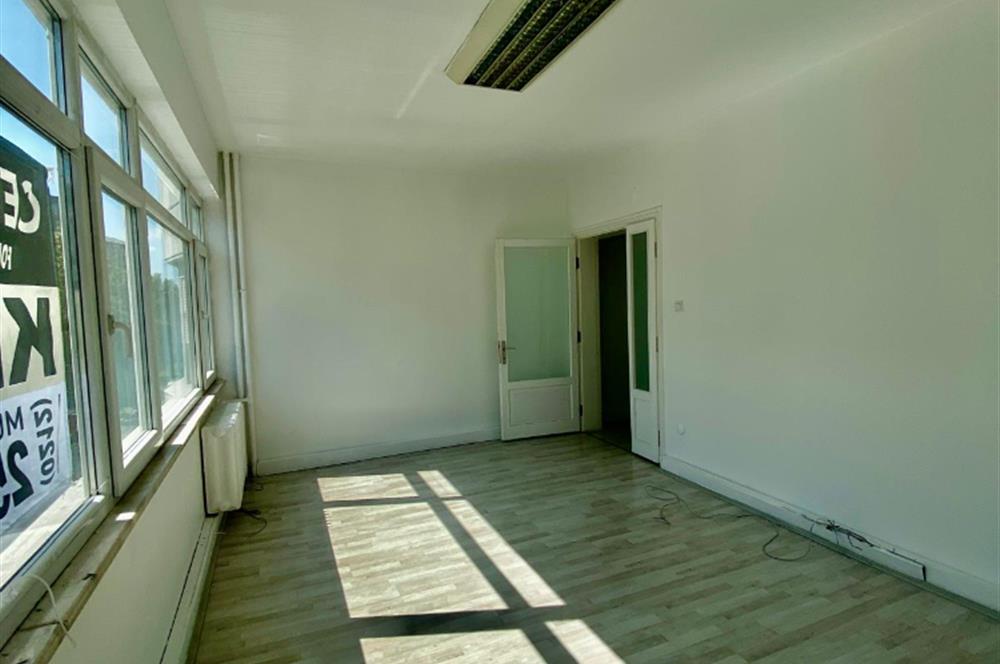 ŞİŞLİ ELMADAĞ CADDE ÜZERİ TABELA DEĞERİ YÜKSEK İRALIK OFİS