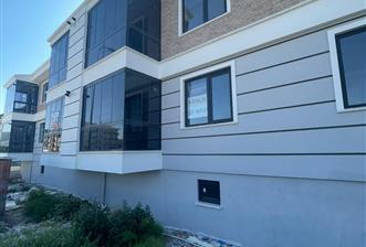 CENTURY21 PLUS'DAN FİLLİ KAVŞAKTA 1+1 FULL EŞYALI, KAPALI GARAJLI