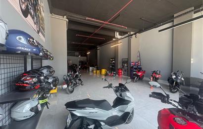 GÖLBAŞI HAYMANA YOLU'NDA İÇİ FULL YAPILI DEVREN KİRALIK 250 m2 DÜKKAN