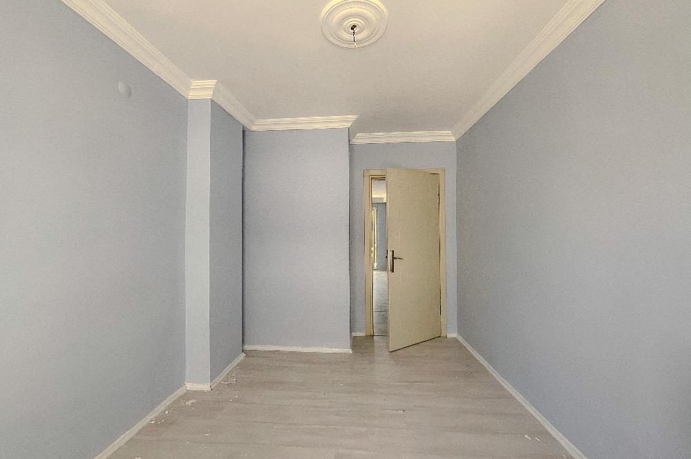 C21 LOCA'DAN SÜTLÜCE'DE SATILIK MEYDANDA GENİŞ 2+0 DAİRE