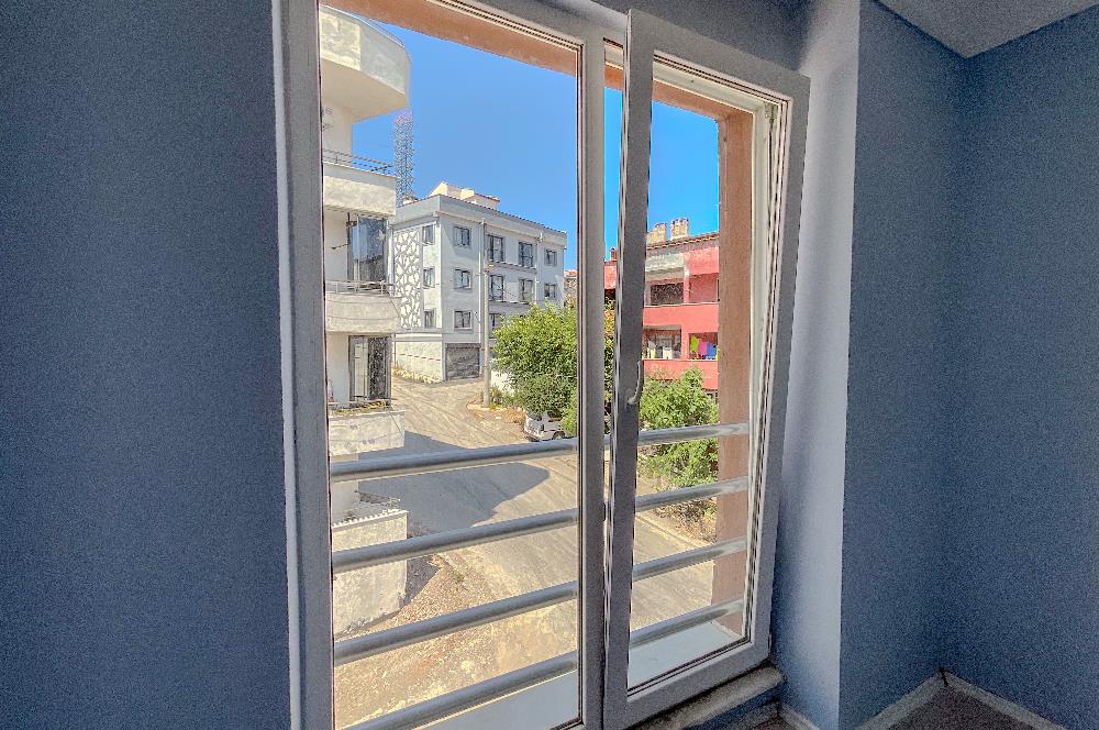 C21 LOCA'DAN SÜTLÜCE'DE SATILIK MEYDANDA GENİŞ 2+0 DAİRE