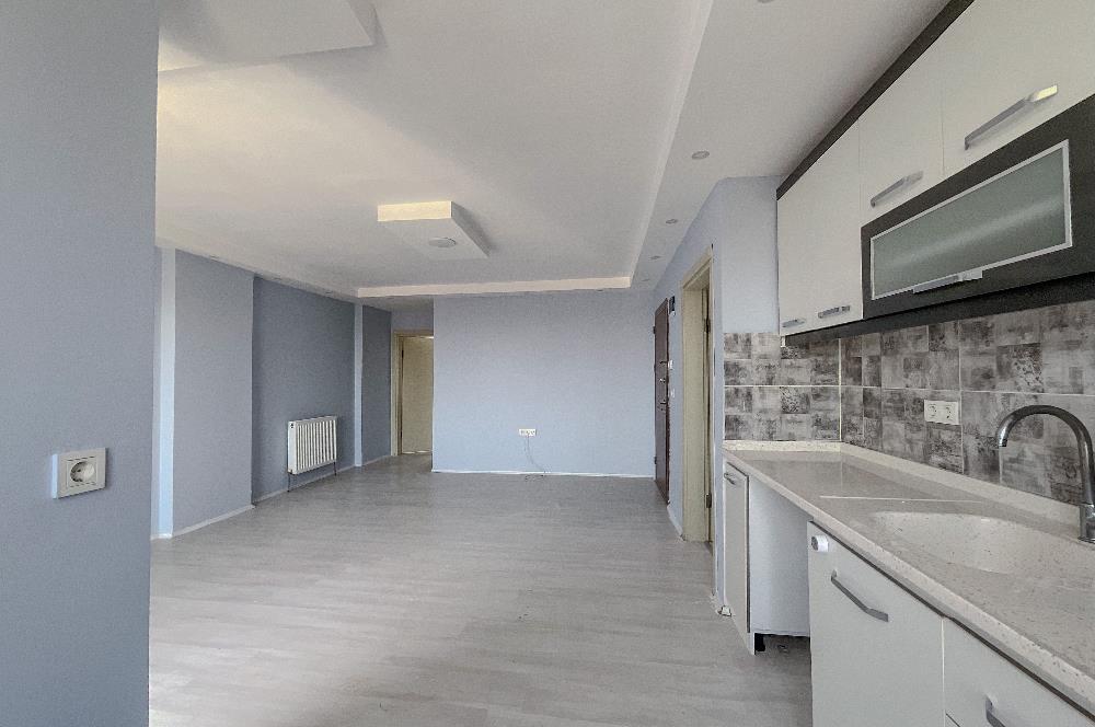 C21 LOCA'DAN SÜTLÜCE'DE SATILIK MEYDANDA GENİŞ 2+0 DAİRE