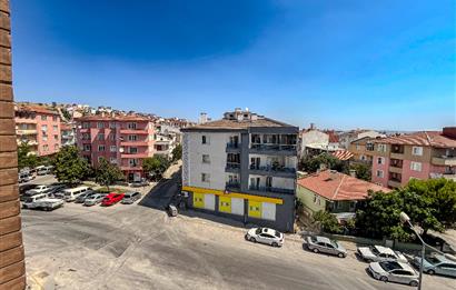 C21 LOCA'DAN SÜTLÜCE'DE SATILIK MEYDANDA GENİŞ 2+0 DAİRE