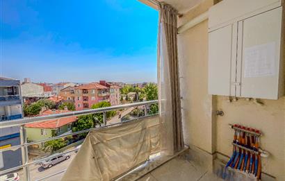 C21 LOCA'DAN SÜTLÜCE'DE SATILIK MEYDANDA GENİŞ 2+0 DAİRE