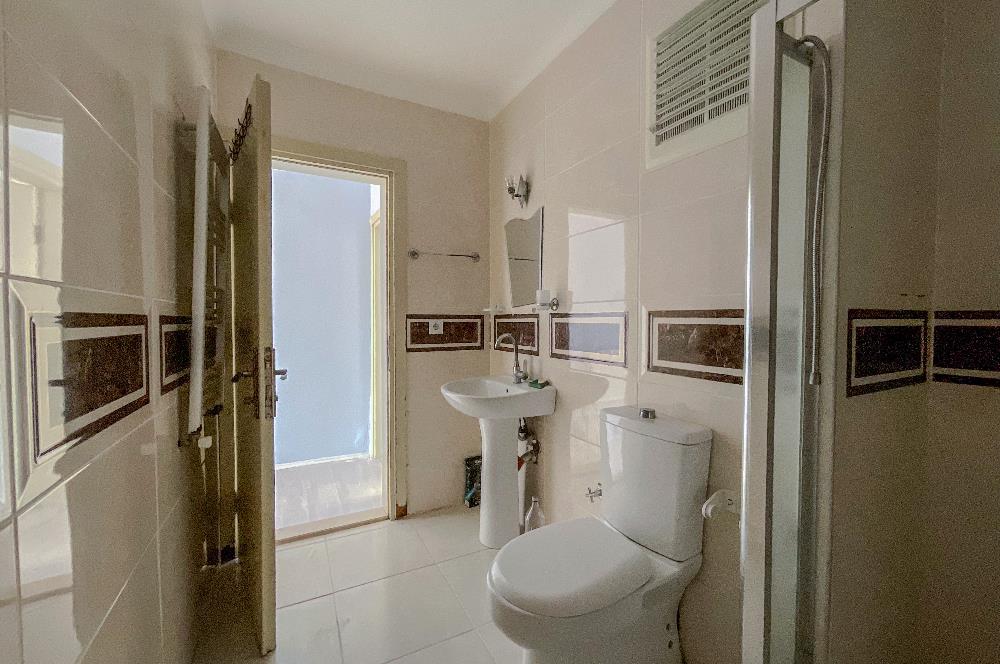 C21 LOCA'DAN SÜTLÜCE'DE SATILIK MEYDANDA GENİŞ 2+0 DAİRE