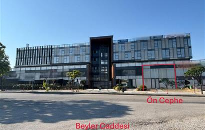 Beytepe Beyler Caddesinde Beyler İş Merkezinde geniş kullanım alanlı son kiralık dükkan/mağaza 