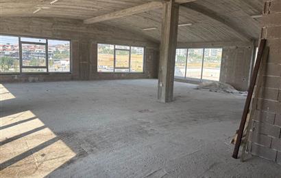 Alacaatlı'da cadde üzeri 200m2 kapalı + 150m2 teras kiralık iş yeri 