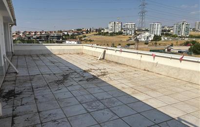 Alacaatlı'da cadde üzeri 200m2 kapalı + 150m2 teras kiralık iş yeri 