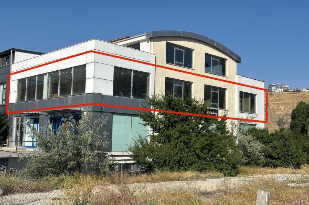 Alacaatlı'da Cadde üzeri kiralık 350m2 işyeri ofis