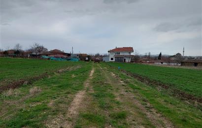 ÇANAKKALE KARACAALİ KÖYÜNDE İMARLI SATILIK ARSA