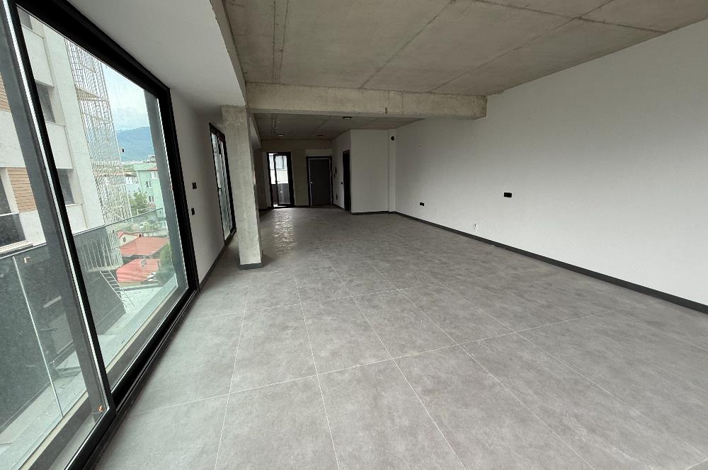 C21 Net'ten Denipol Hast. Yakını Cadde Üzeri Kiralık Ofisler