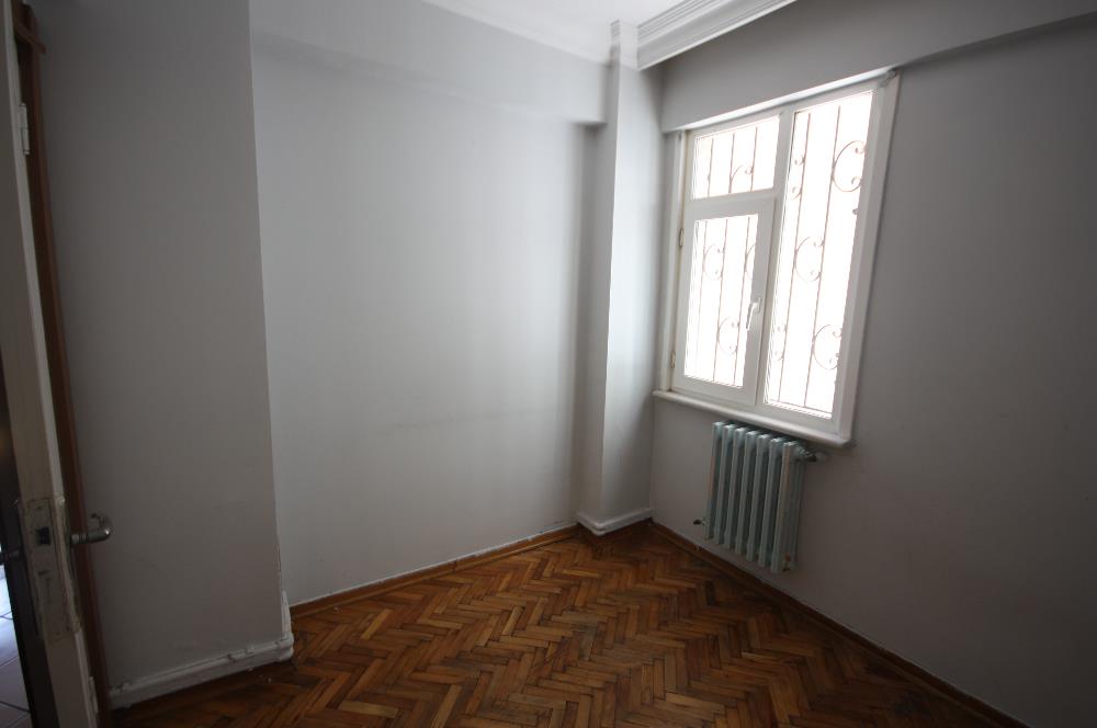 ALTUNİZADE SİTEDE 3+1 KİRALIK DAİRE
