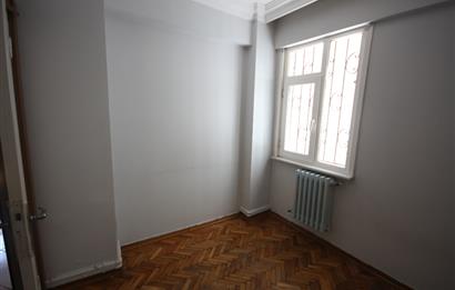 ALTUNİZADE SİTEDE 3+1 KİRALIK DAİRE