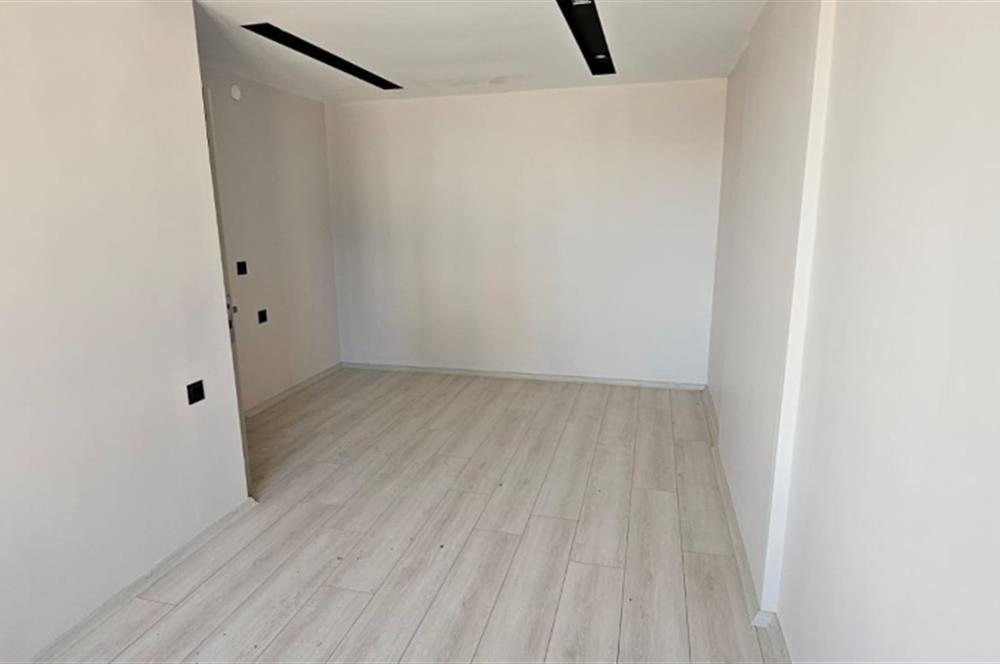 C21 ORJİNDEN SATILIK LÜKS 2+1 DAİRE (SİTE İÇERSİNDE)