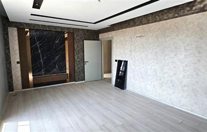 C21 ORJİNDEN SATILIK LÜKS 2+1 DAİRE (SİTE İÇERSİNDE)