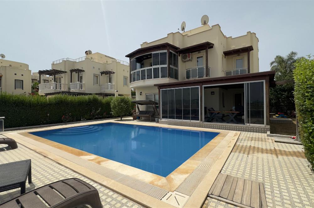 C21 ROOF'DAN BOĞAZİÇİ ADABÜKÜ TURQUOISE HAVUZLU SATILIK VİLLA