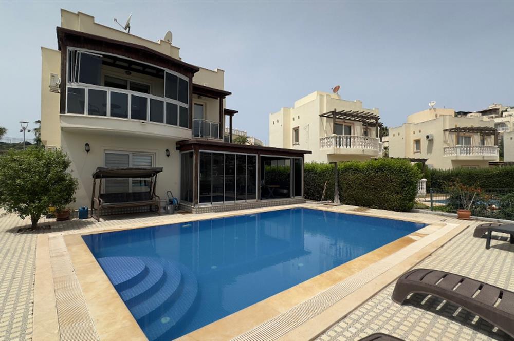 C21 ROOF'DAN BOĞAZİÇİ ADABÜKÜ TURQUOISE HAVUZLU SATILIK VİLLA