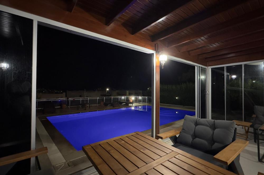 C21 ROOF'DAN BOĞAZİÇİ ADABÜKÜ TURQUOISE HAVUZLU SATILIK VİLLA