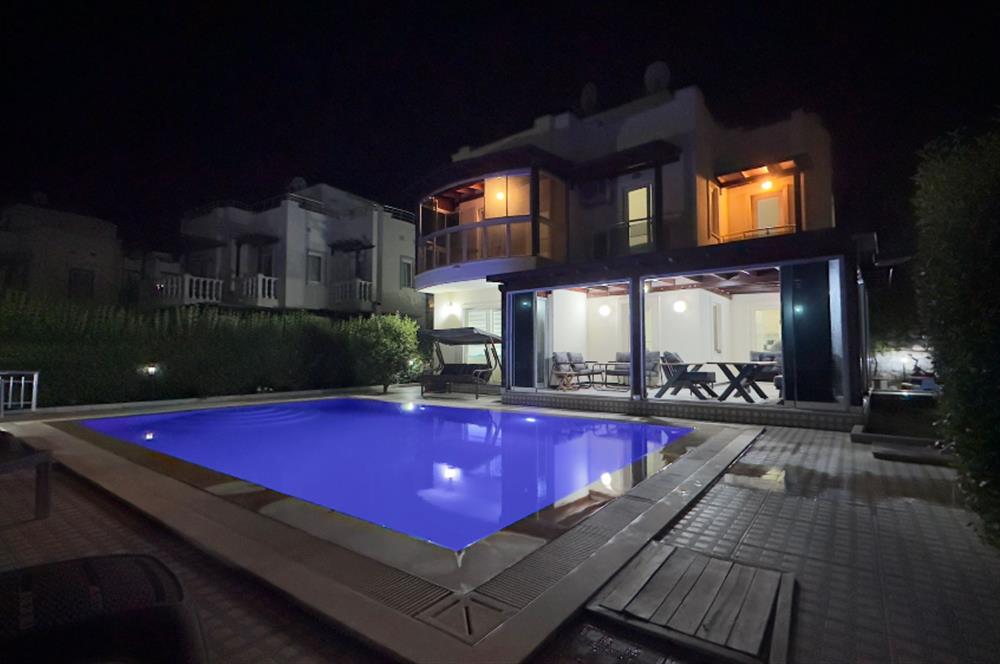 C21 ROOF'DAN BOĞAZİÇİ ADABÜKÜ TURQUOISE HAVUZLU SATILIK VİLLA