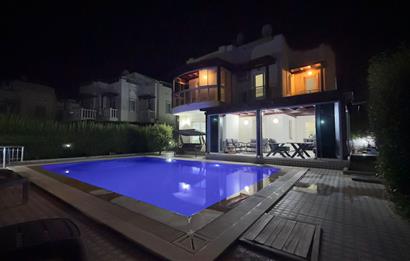 C21 ROOF'DAN BOĞAZİÇİ ADABÜKÜ TURQUOISE HAVUZLU SATILIK VİLLA