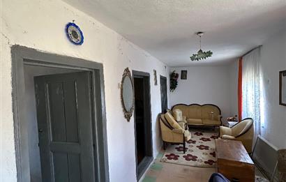 670m2 Arsa İçerisinde Çok Amaçlı Kullanım Alanı !