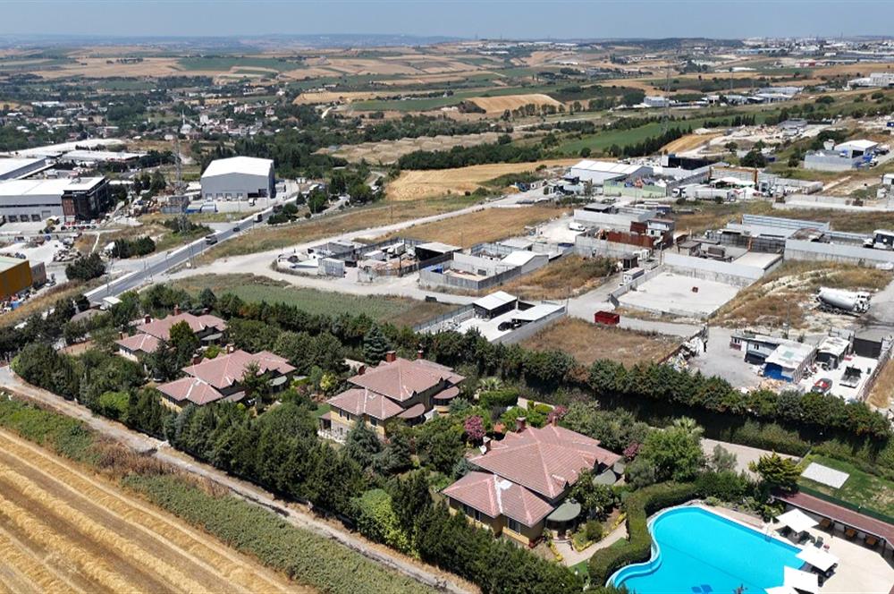 HADIMKÖY ÖMERLİ'DE 5000M2 TEK KAT DÜZ GİRİŞLİ BOŞ DEPO-İMALATHANE