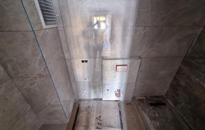 KOŞUYOLU LİFE'TA ÖN CEPHE KÖŞE DAİRE...