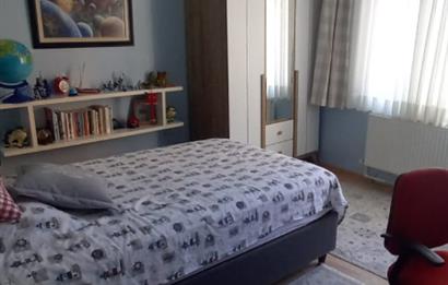 SARIYER YENİMAHALLEDE BOĞAZ MANZARALI MÜSTAKİL 4+2 BAHÇELİ EV
