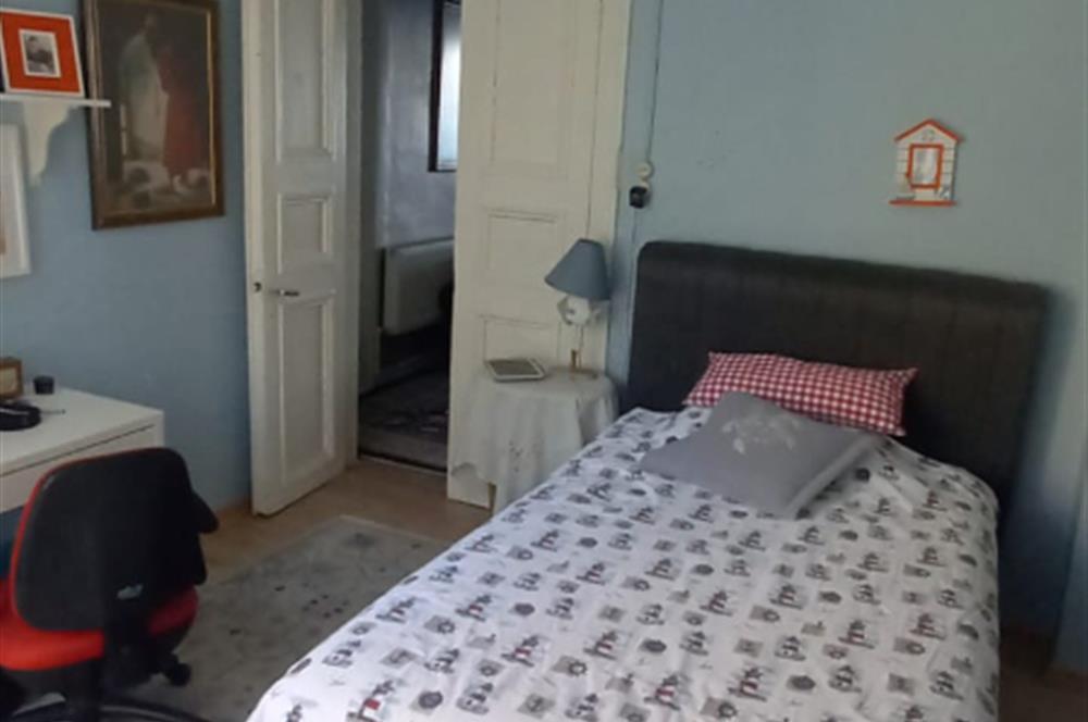 SARIYER YENİMAHALLEDE BOĞAZ MANZARALI MÜSTAKİL 4+2 BAHÇELİ EV