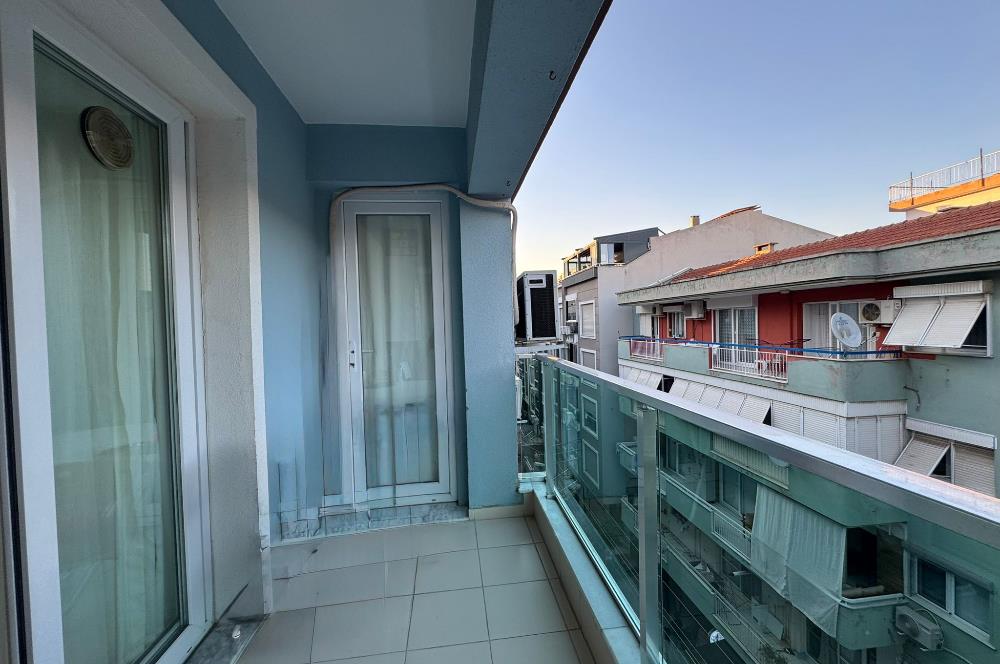 Karşıyaka Şemikler Meydan Yakını Satılık 2+1 Masrafsız Daire