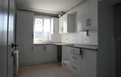 Şahincili Mahallesi Bezirganoğlu Sitesi'nde 3+1 Satılık Daire!