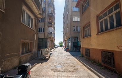 C21 Cius; Merkezi Lokasyonda Eşyalı Ara Kat  Satılık daire