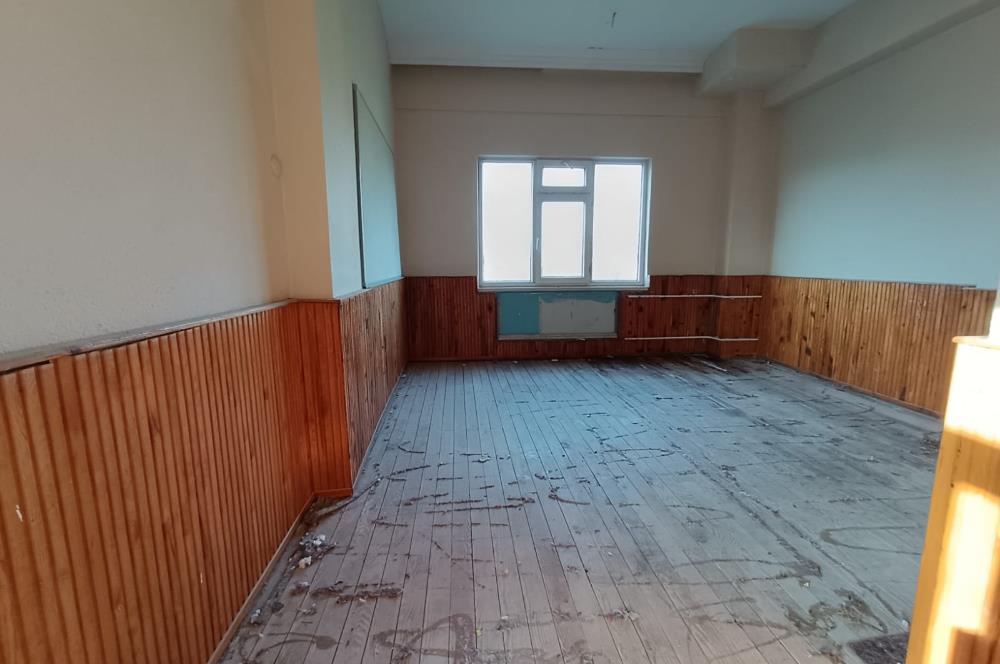 CENTURY21  BAL'DAN  KEPSUT TA KOMPLE SATILIK YURT BİNASI