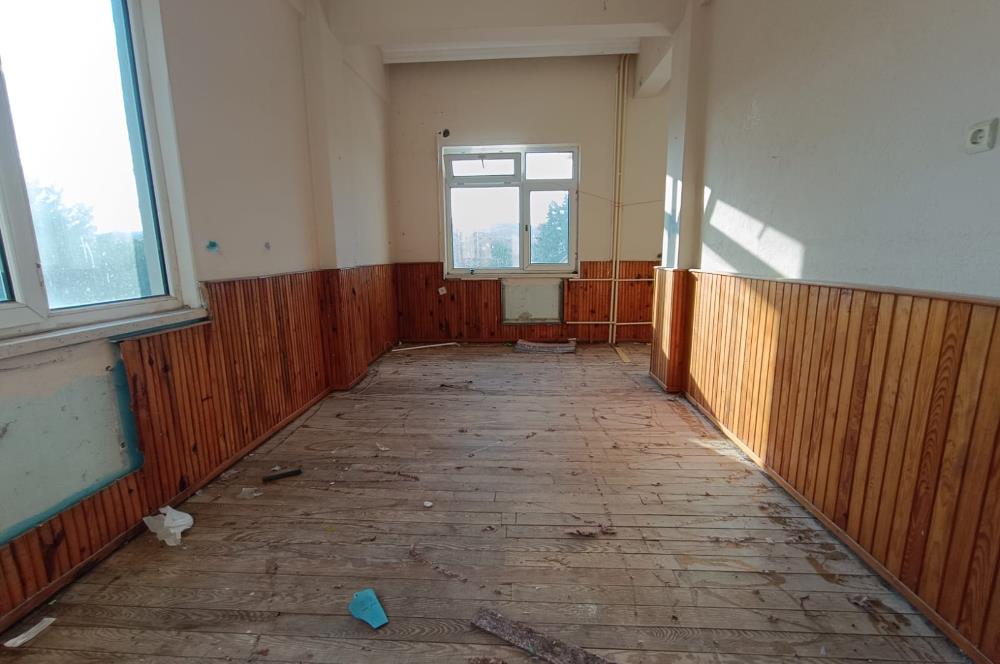 CENTURY21  BAL'DAN  KEPSUT TA KOMPLE SATILIK YURT BİNASI